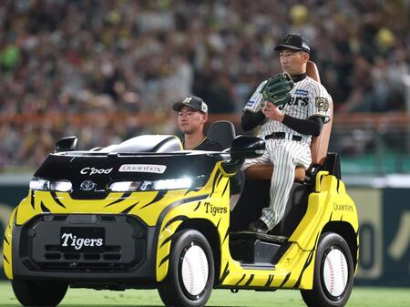 阪神・岩崎が胴上げ投手！藤川監督の登場曲が流れる演出　ファン大合唱