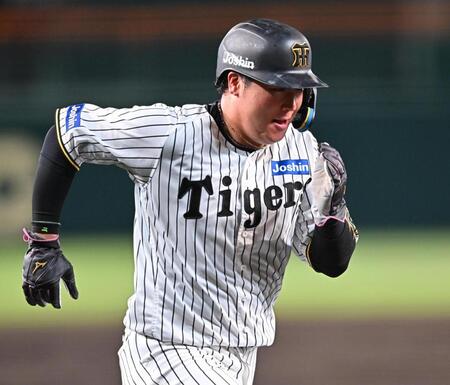 　２回、高寺の犠飛で本塁へ走る大山（撮影・西田忠信）