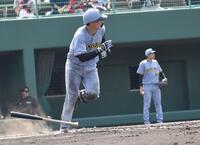 　６回に左前打を放った町田