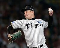 阪神・岩崎が胴上げ投手！藤川監督の登場曲が流れる演出 ファン大合唱