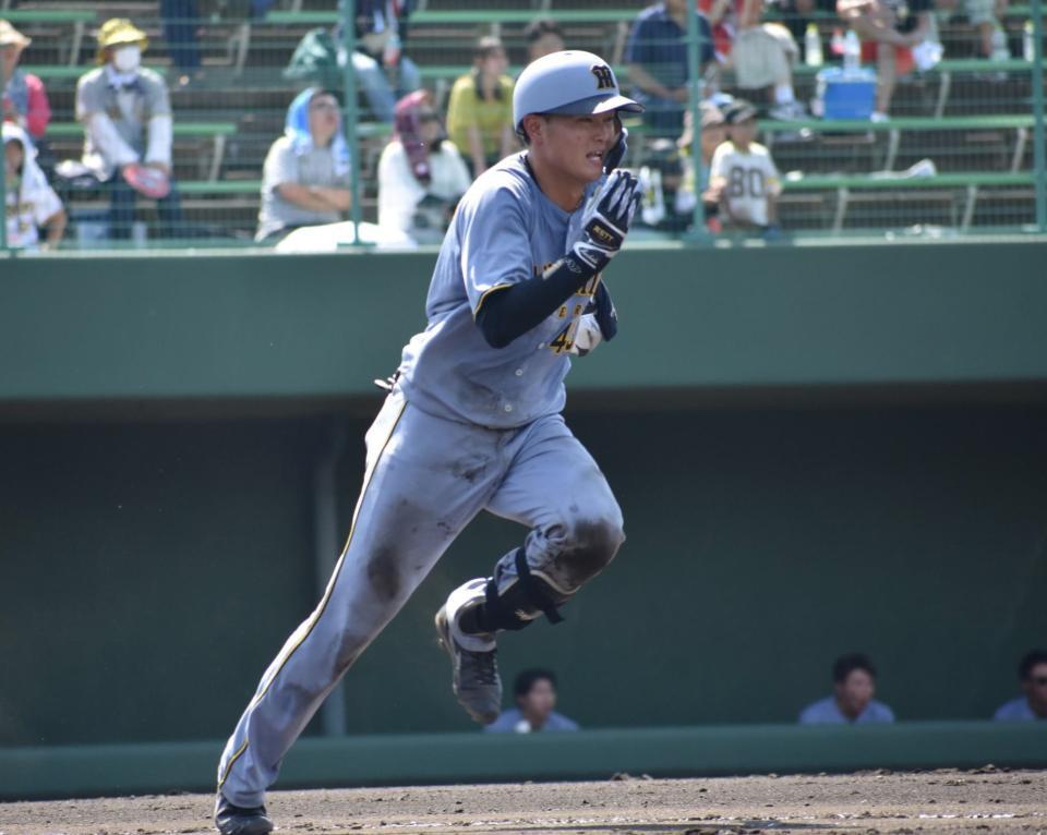 　２回に中前打を放った町田