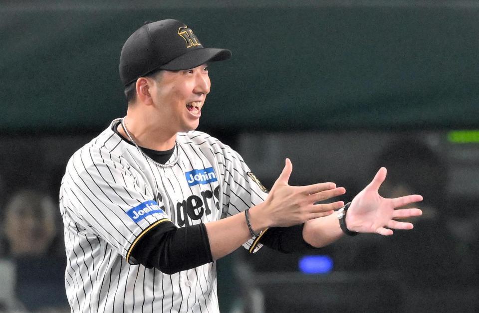 阪神・藤川監督、Vインタビューで滲んだ矜持「1チームだけが