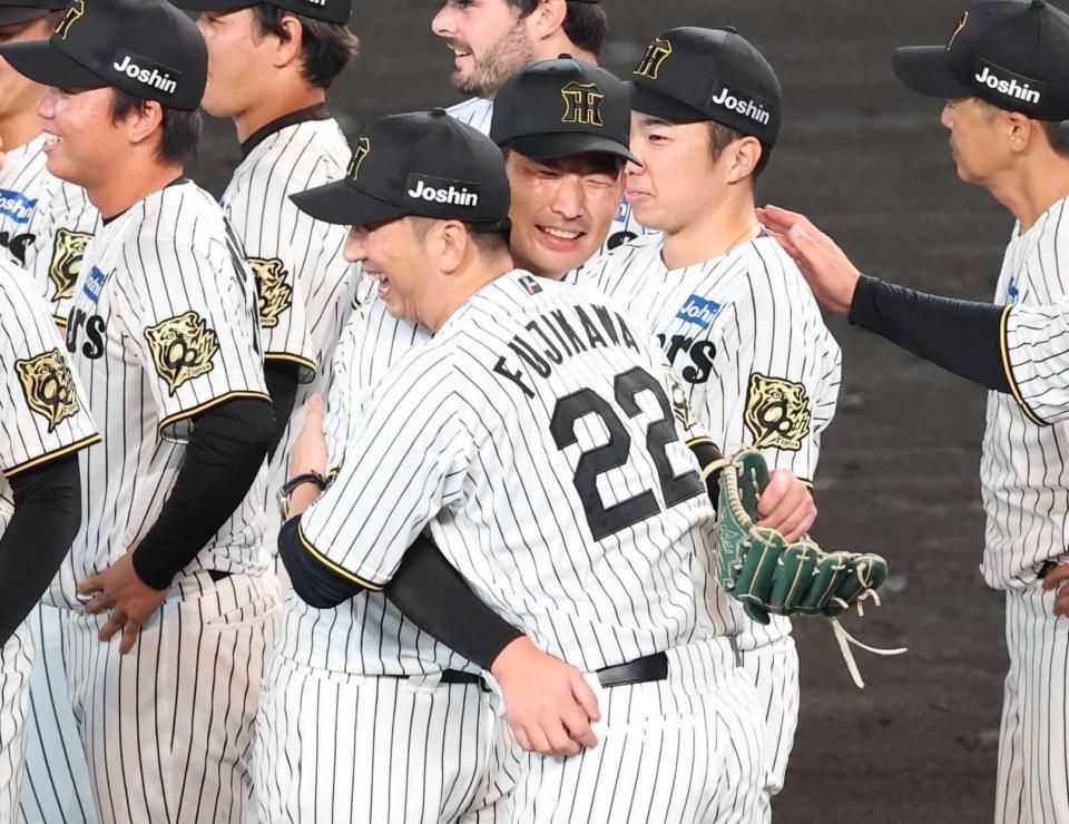 阪神タイガース　2025ボブルヘッド　藤川監督&才木浩人投手セット 阪神タイガース 2025ボブルヘッド 藤川監督&才木浩人投手セット