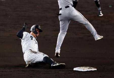 新人監督V藤川阪神のウラ側 失策減と盗塁増の要因 大きかった不動チカナカとコーチ陣の連携