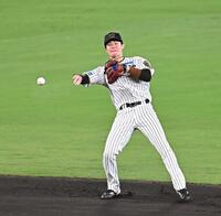 　内野の中心となって堅守を構築した中野