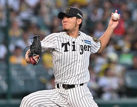 　力投する先発の伊藤将（撮影・西田忠信）