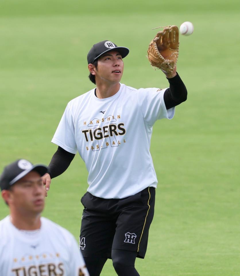 　１軍に合流して練習する工藤（撮影・立川洋一郎）