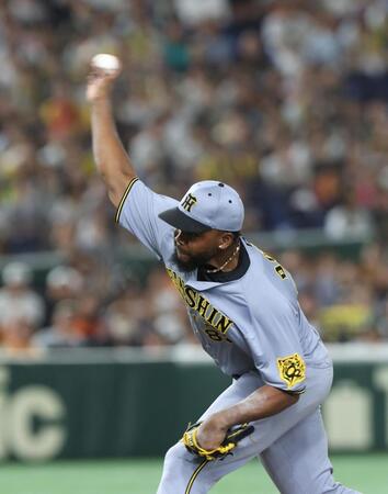 　９回に登板したドリス（撮影・佐々木彰尚）