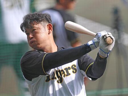 　打撃練習する原口（撮影・北村雅宏）