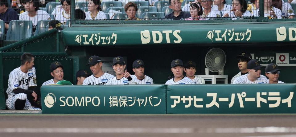 　近本は今季初のベンチ外となった（撮影・田中太一）