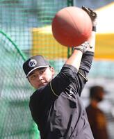 　トレーニングする井坪（撮影・北村雅宏）