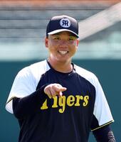 　キャッチボールする村上（撮影・山口登）