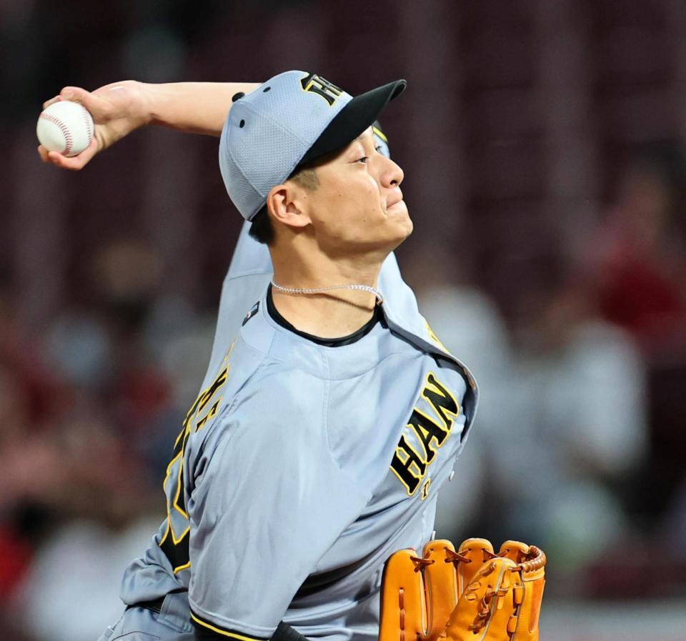 　先発し、投げ込む大竹（撮影・田中太一）