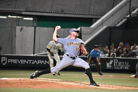 　力投するビーズリー