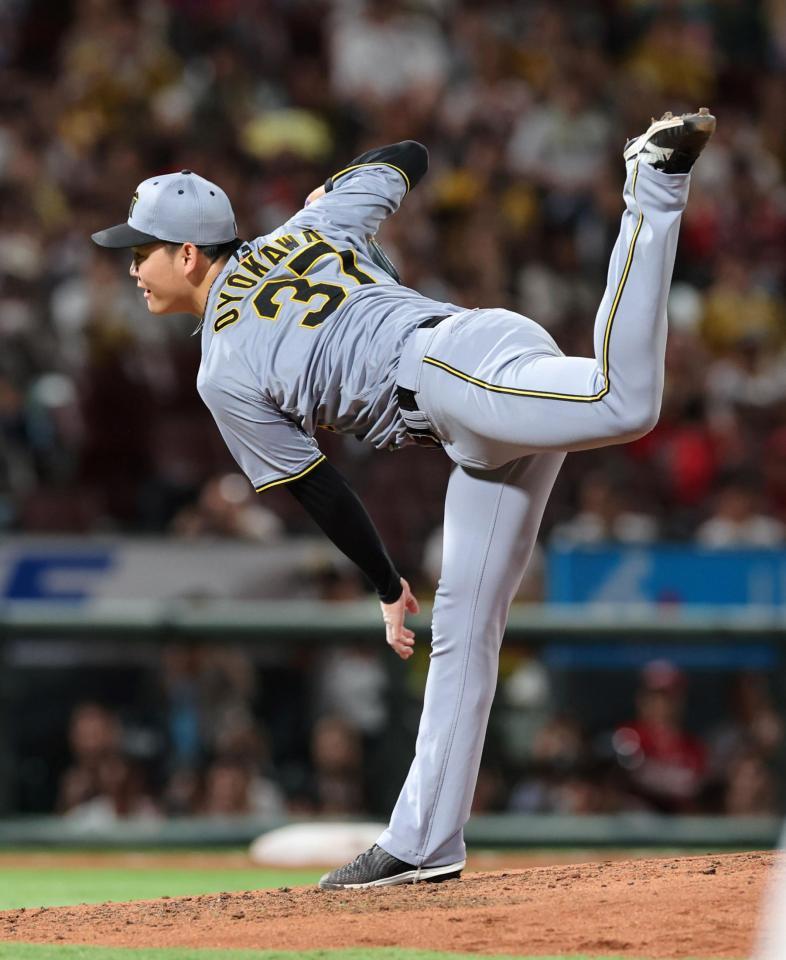 　６回、ピンチをしのぐ力投をみせる及川（撮影・市尻達拡）