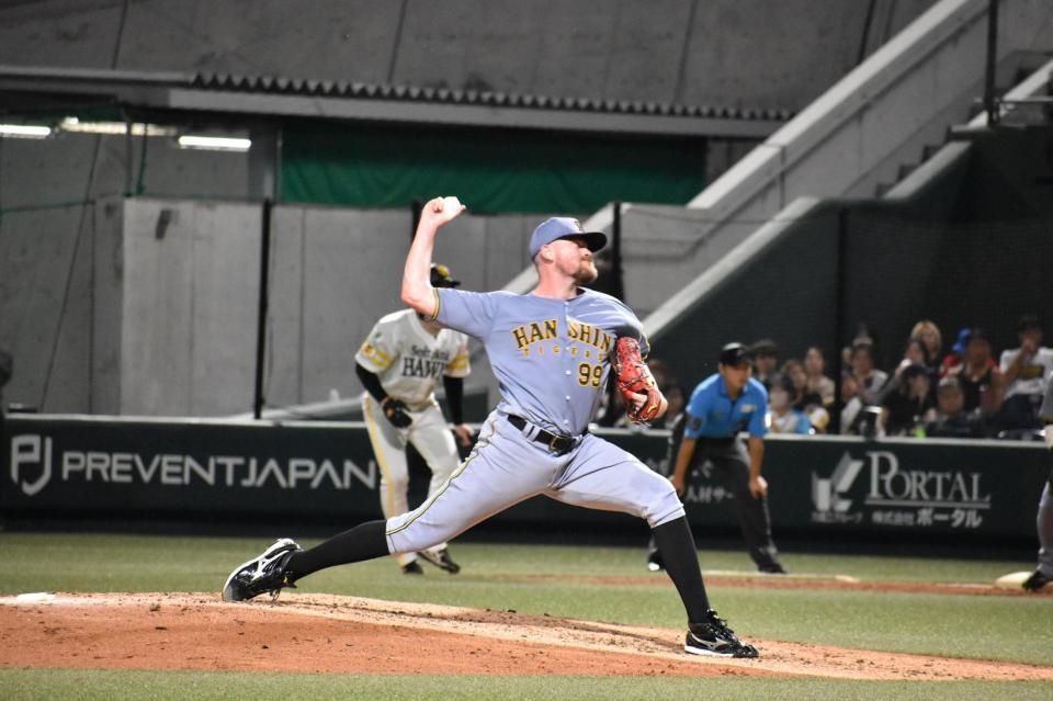 　力投するビーズリー