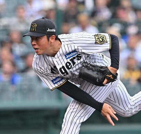 　６回から登板する椎葉（撮影・西田忠信）