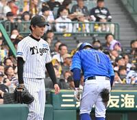 　４回、山本に先制打を許した高橋（撮影・西田忠信）