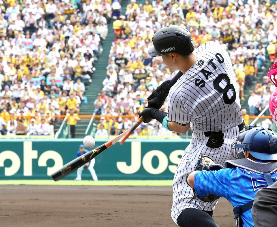阪神・佐藤輝 音なしも不安なし 2戦連続フル出場で全快アピール