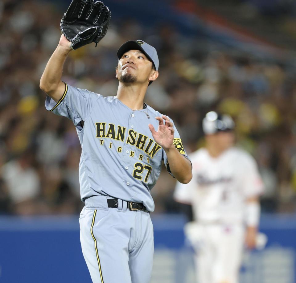 　２回、山野に中前打を浴び、ピンチを広げた伊藤将（撮影・西岡正）