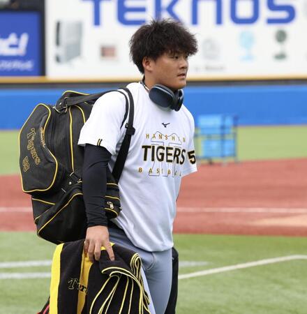 　１軍に合流した前川（撮影・田中太一）