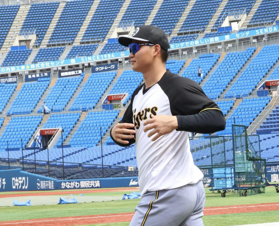 　グラウンドに姿を見せた森下（撮影・田中太一）