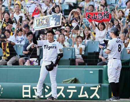 　７回、プロ通算１５０号を放った大山（撮影・田中太一）