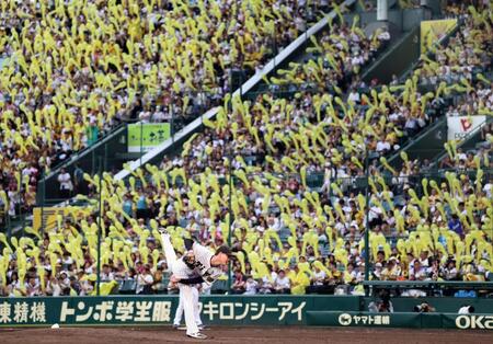 　７回を無失点に抑える及川（撮影・田中太一）