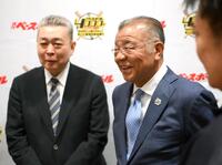 　江川卓氏（左）との現役時代を振り返った掛布雅之氏（撮影・堀内翔）