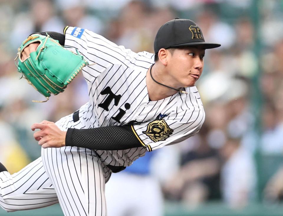 　先発し、力投する伊原（撮影・田中太一）