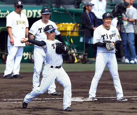 　守備練習する原口（撮影・山口登）