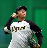 　キャッチボールする村上（撮影・山口登）