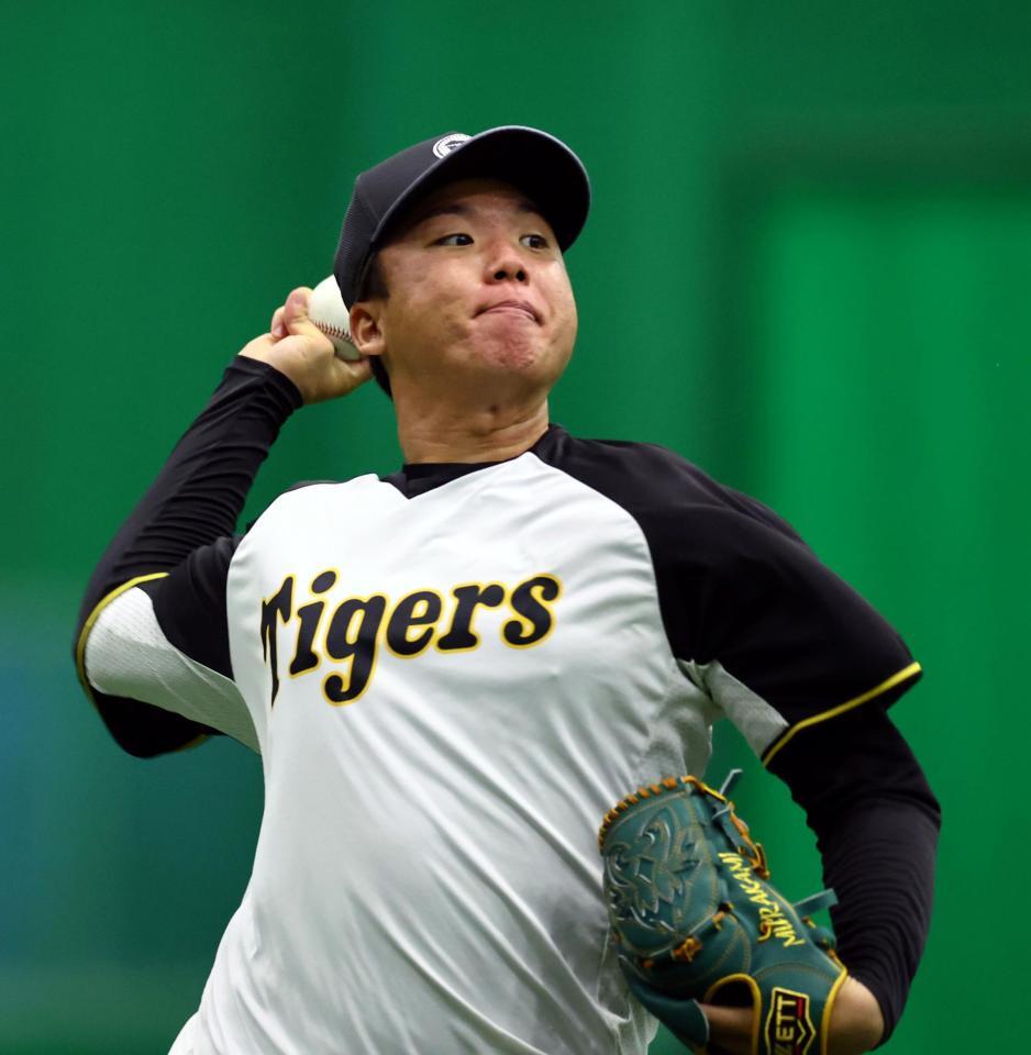 　キャッチボールする村上（撮影・山口登）