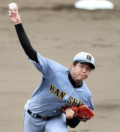 　変化球を投げる才木（撮影・田中太一）