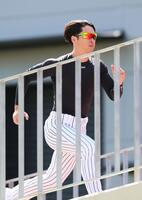 　坂路で汗を流す近本（撮影・立川洋一郎）