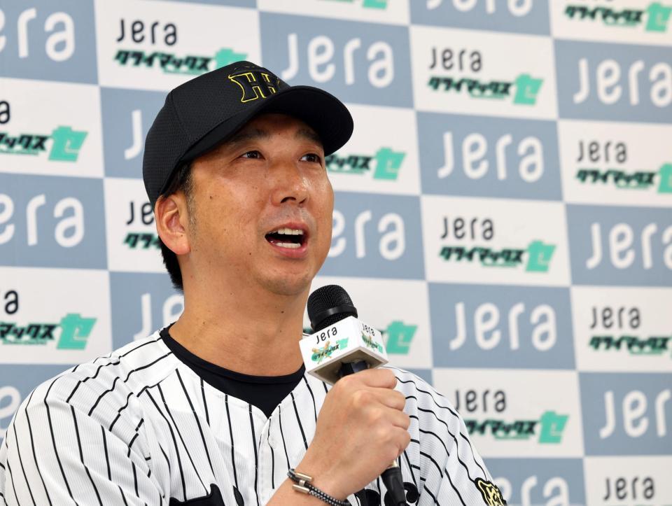 　ＣＳへ向け会見で意気込みを語る藤川監督（撮影・山口登）