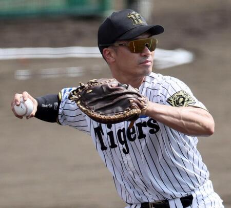 阪神・坂本　打撃も守備も内容関係ない「勝ちゃいい」歓喜と屈辱知る男の重き言葉　重圧はねのけ日本一導く