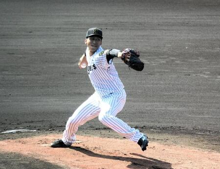 　先発で５回無失点と力投した茨木