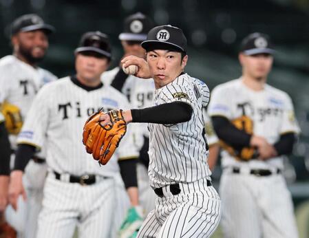 　けん制の練習をする石井（撮影・田中太一）