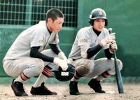 　高校時代の木浪（右）。左は同級生の京田