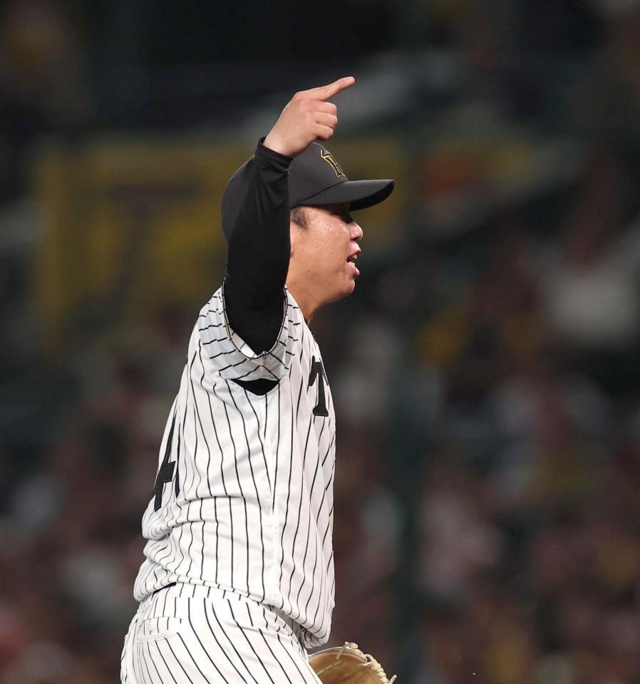 　３回、筒香のスイングをアピールする村上（撮影・北村雅宏）