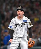 　７回、フォードを三振に仕留めた石井（撮影・西田忠信）