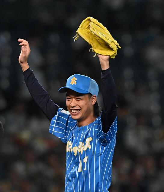 バッテリィズのエース、超剛速球披露で大歓声も無念 スコアボードに