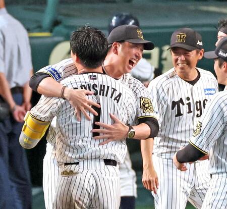 阪神・藤川監督「全員同じように見ていますから」