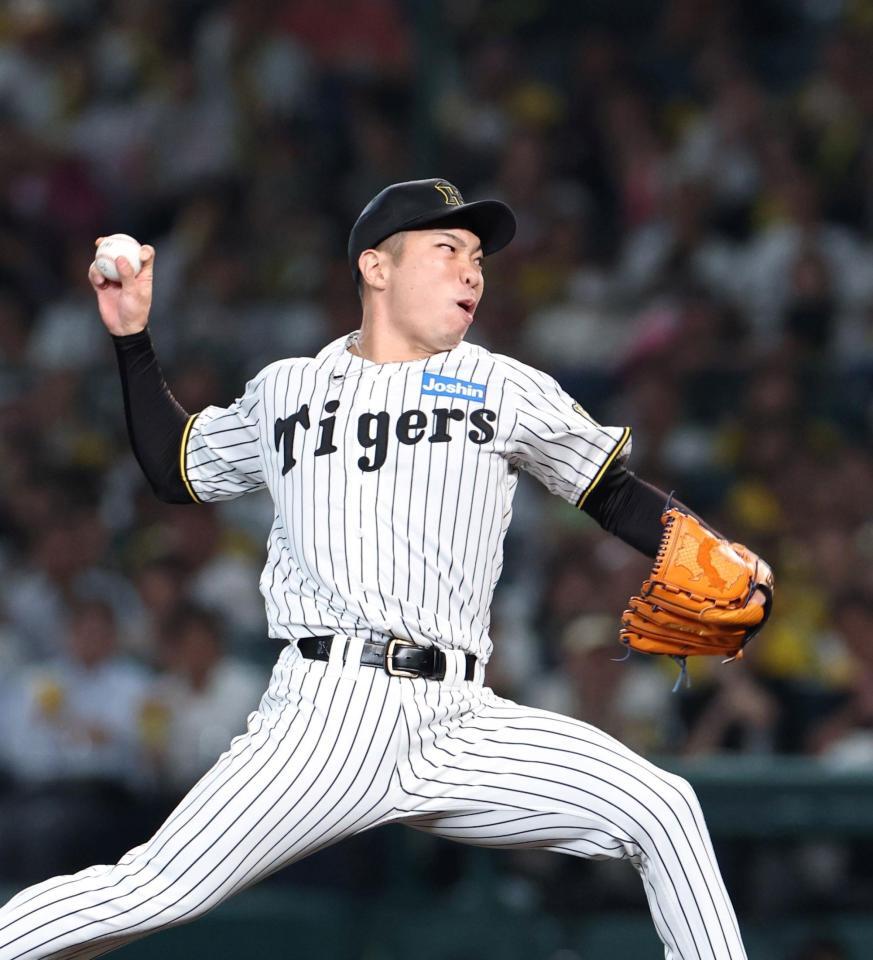 　８回途中から登板する石井（撮影・北村雅宏）