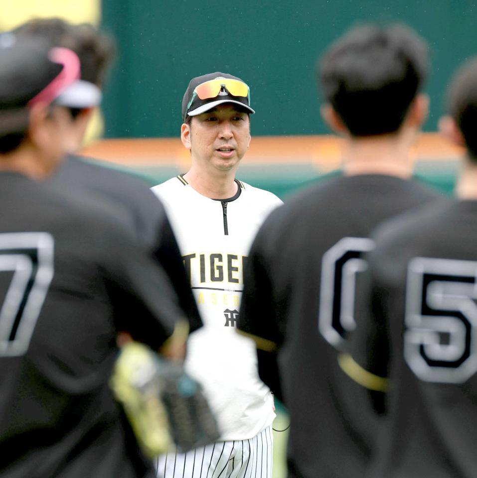阪神タイガース　ユニフォーム　藤川監督 阪神タイガース ユニフォーム レプリカ 藤川監督 藤川球児 L
