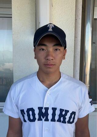 　富島・岡村了樹