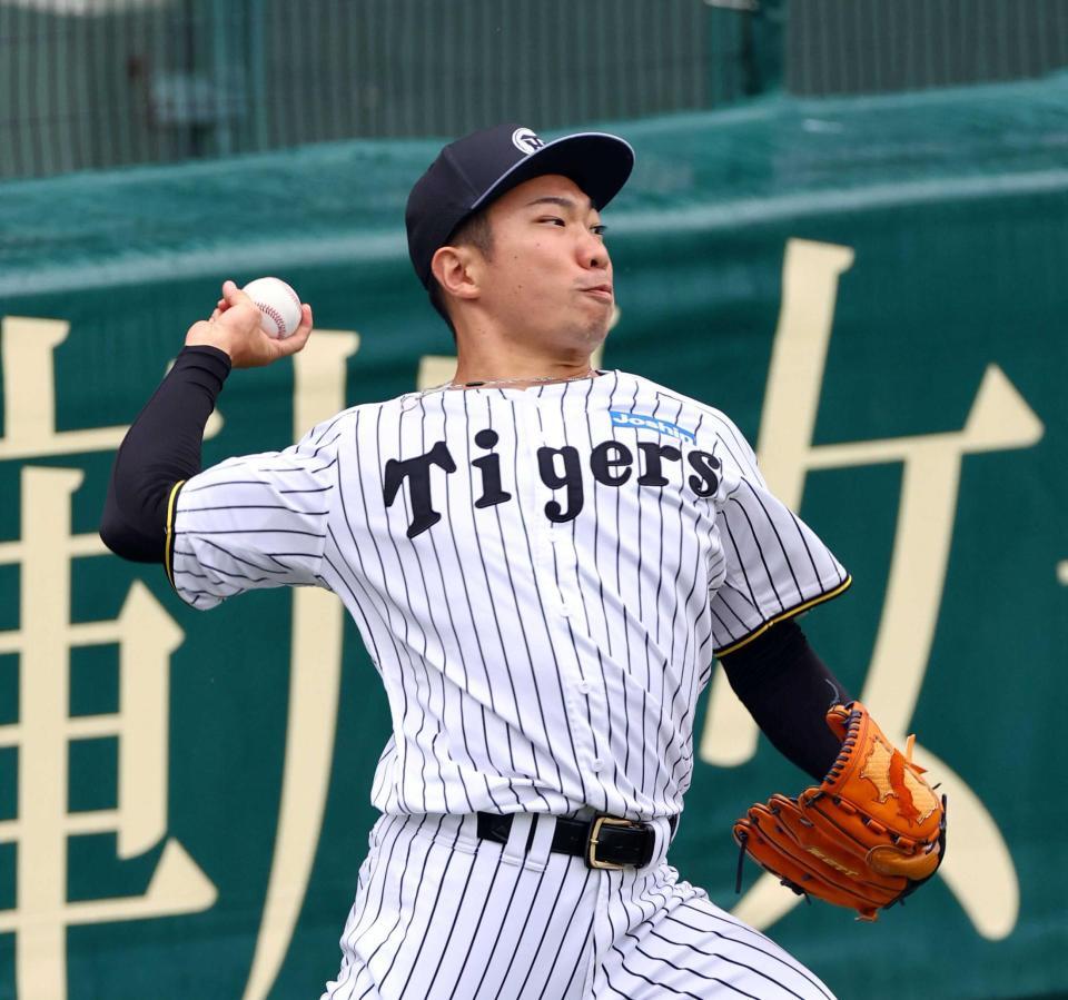 　キャッチボールする石井（撮影・山口登）