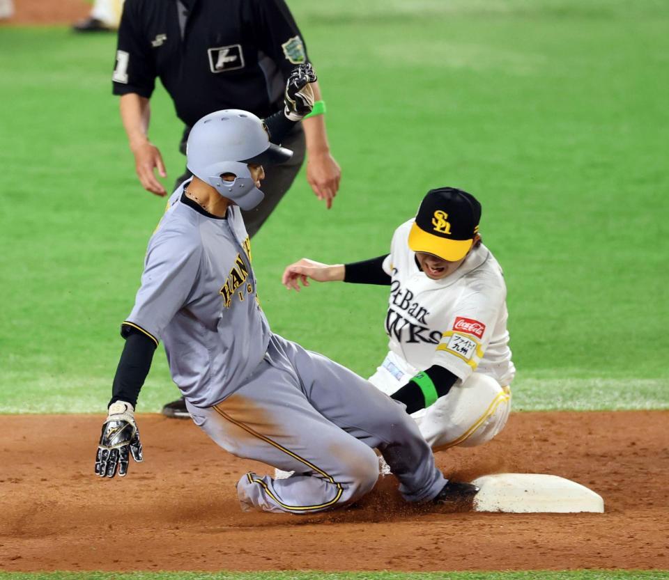 　５回、二盗を決める島田（撮影・山口登）