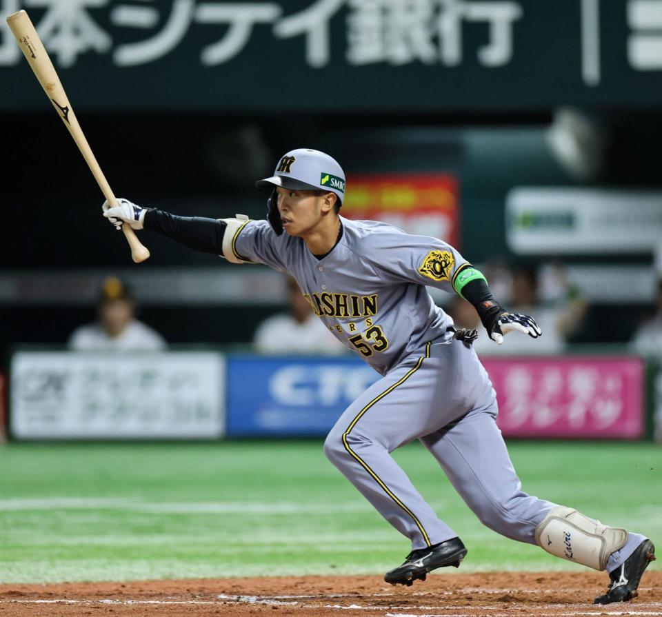 　５回、安打を放つ島田（撮影・田中太一）